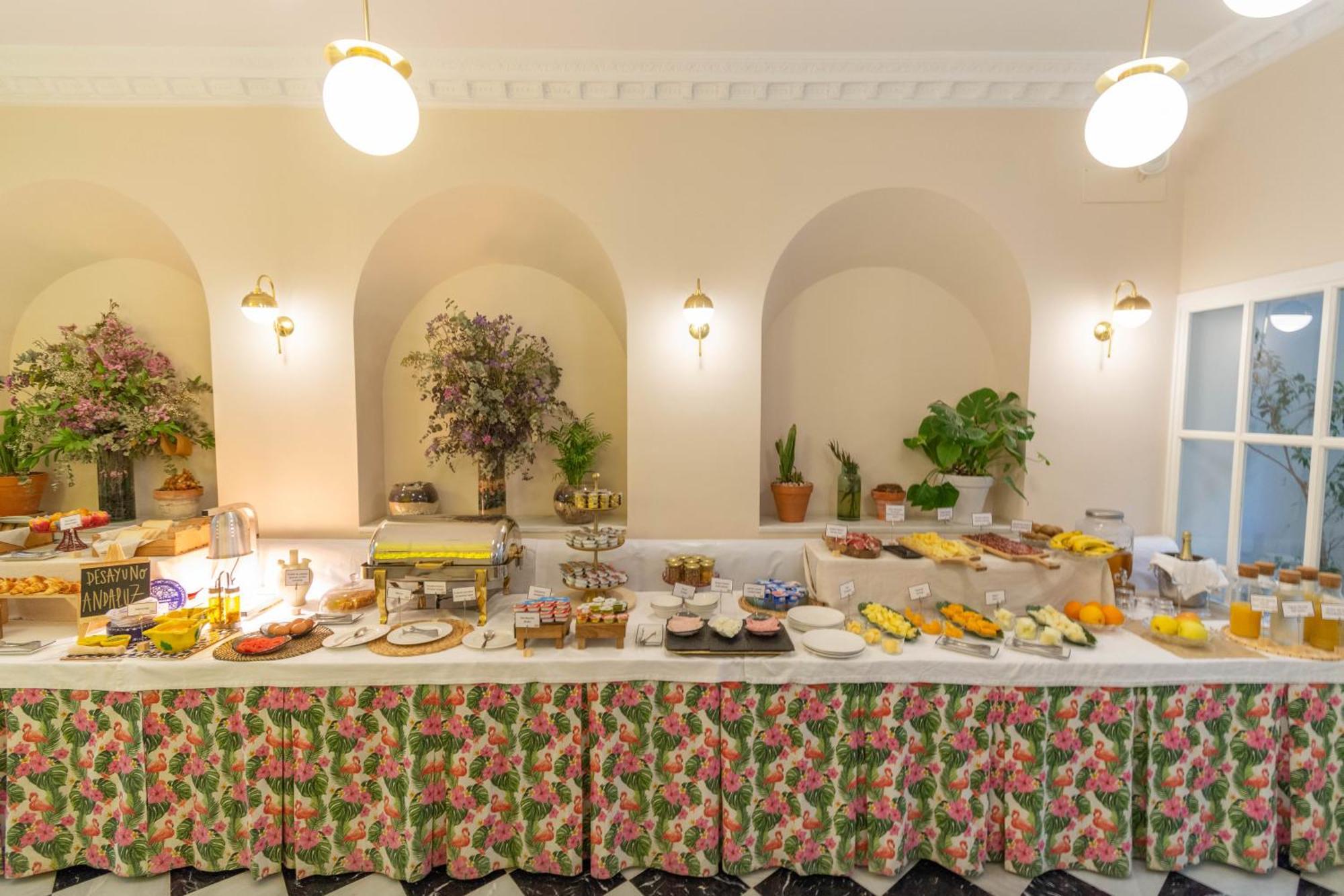 Apartamentos Suites Santa Cruz Sevilla Buitenkant foto