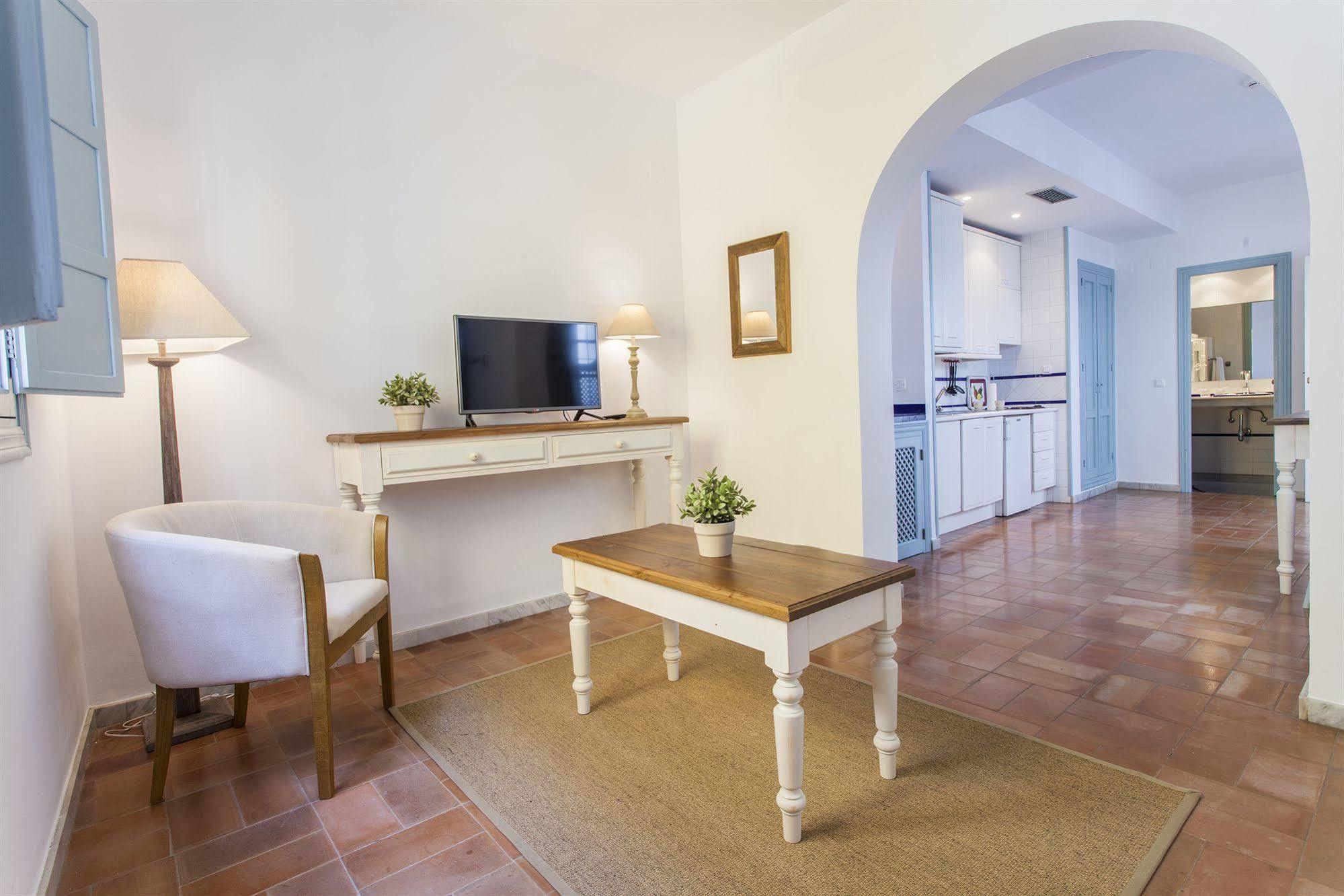 Apartamentos Suites Santa Cruz Sevilla Buitenkant foto